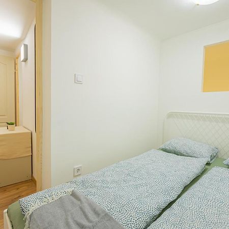 2 Bedroom Apartment In The Dob Street, Emerald Budapešť Exteriér fotografie