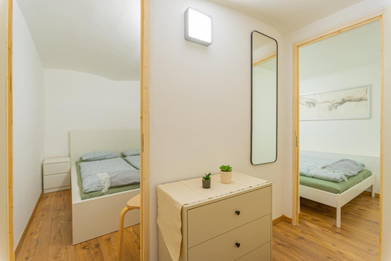 2 Bedroom Apartment In The Dob Street, Emerald Budapešť Exteriér fotografie