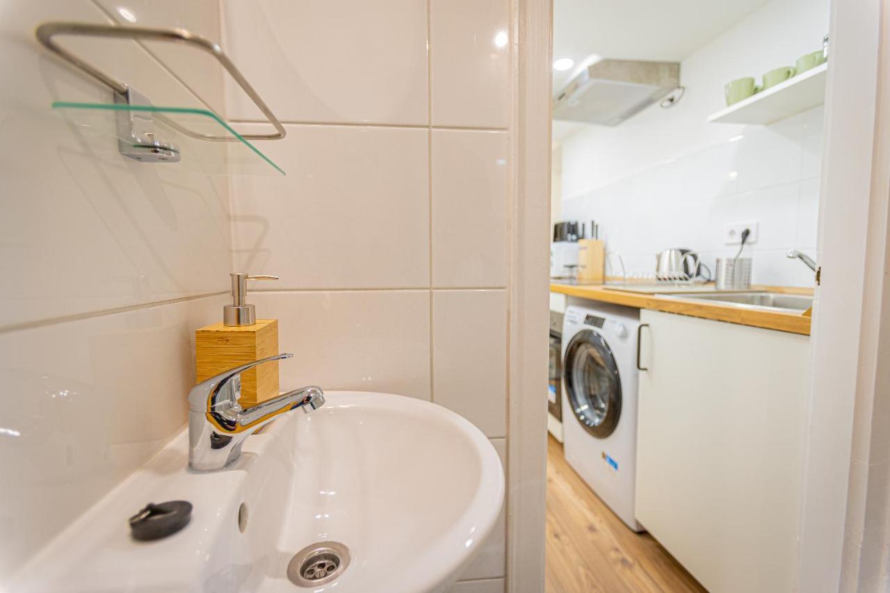 2 Bedroom Apartment In The Dob Street, Emerald Budapešť Exteriér fotografie