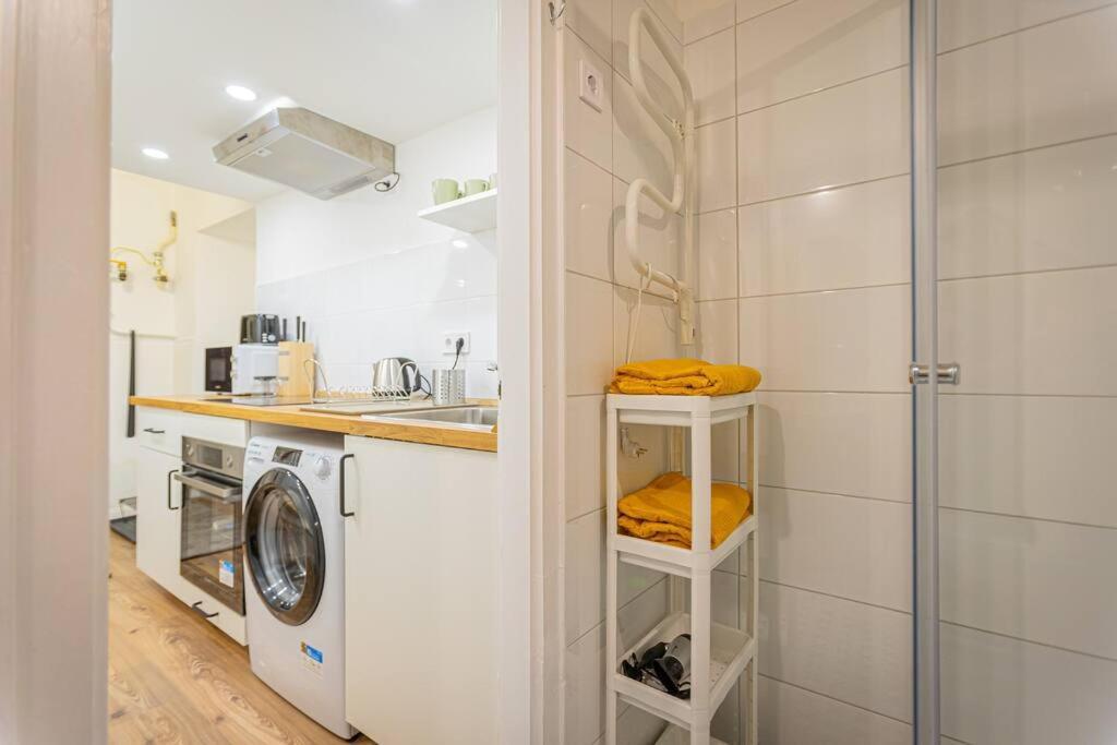 2 Bedroom Apartment In The Dob Street, Emerald Budapešť Exteriér fotografie
